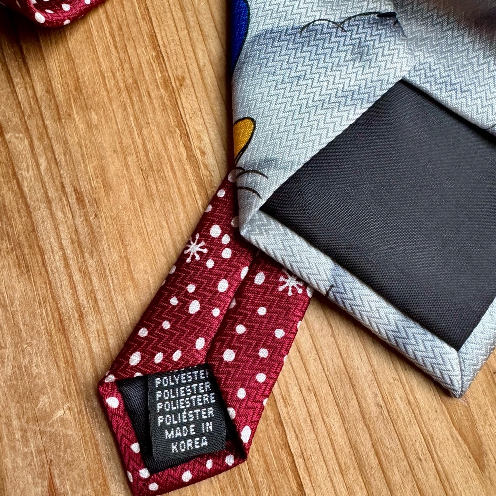 DISNEY Mickey Mouse Christmas Tie - Picture 4 of 4